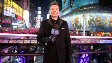 watch Dick Clark's New Year's Rockin Eve