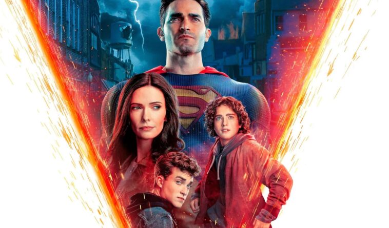 watch Superman and Lois Season 3 in Canada?