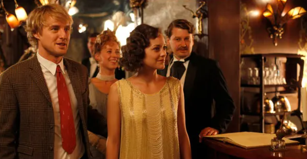 Watch Midnight in Paris on Netflix