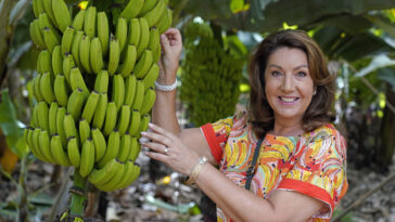 The Canary Islands with Jane McDonald