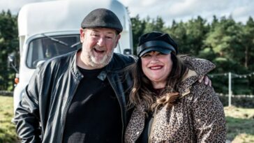 Johnny Vegas: Carry On Glamping Season 2